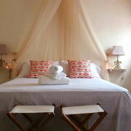 Les Llambrich - Apartamentos Turisticos L'Ampolla Buitenkant foto