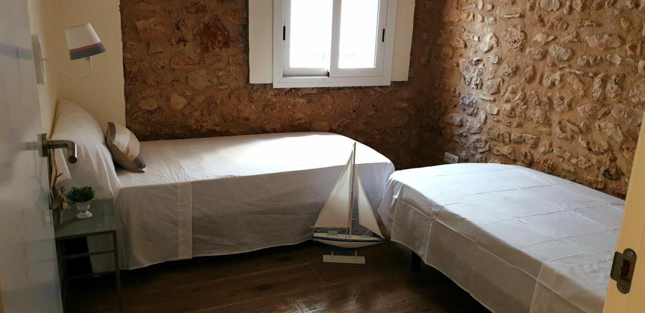 Les Llambrich - Apartamentos Turisticos L'Ampolla Buitenkant foto
